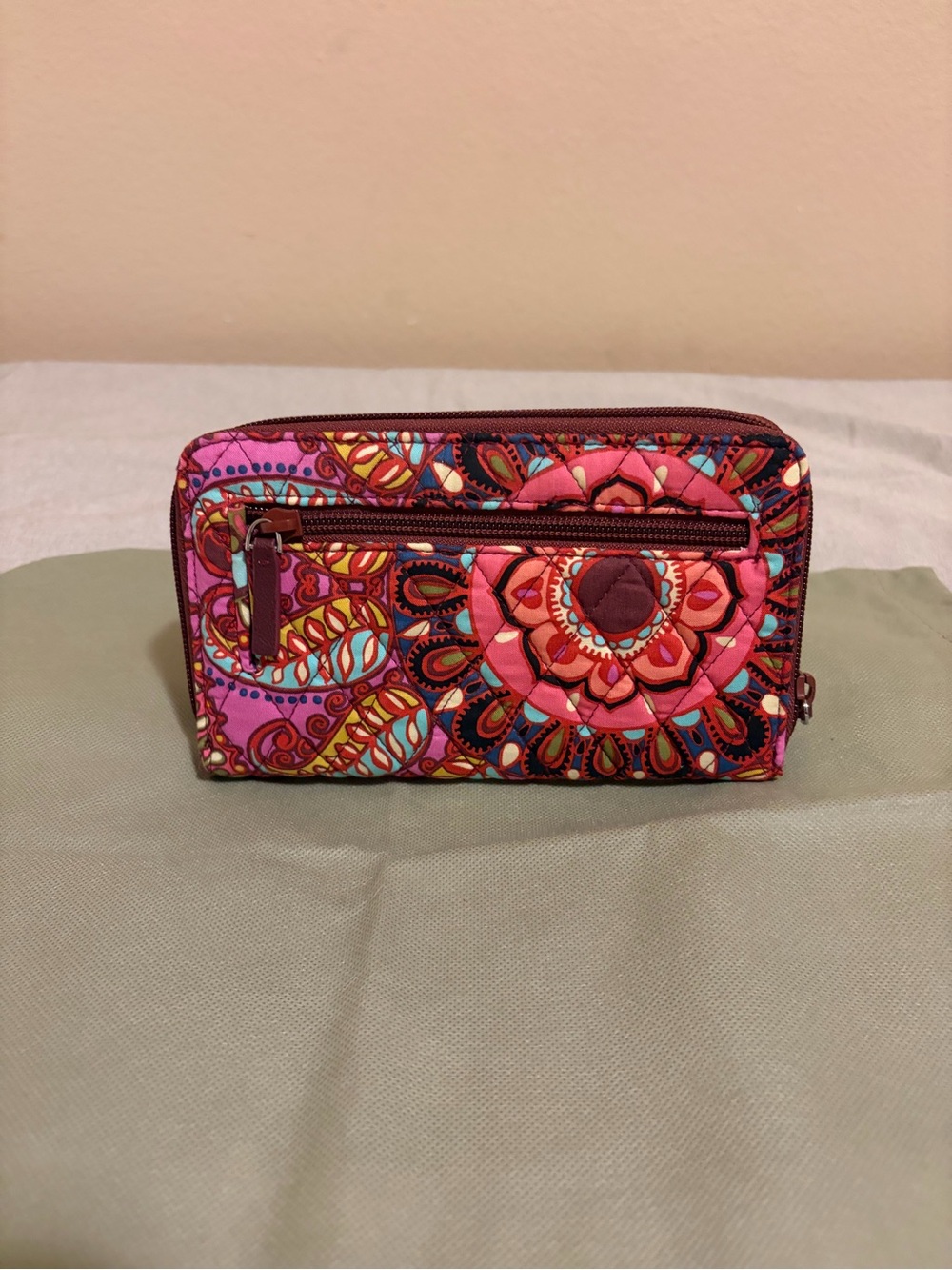 Vera Bradley Pink Multicolor Paisley Quilted Turnlock Wallet - Picture 2 of 4